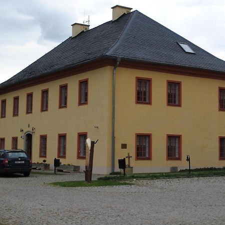 Penzion Na Fare Dubenec Luaran gambar